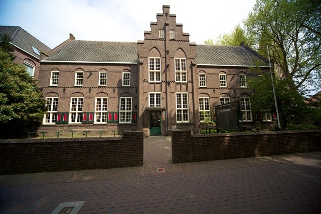 Brinkhuis voor verbouwing in 2012 Brinkhuis voor verbouwing in 2012