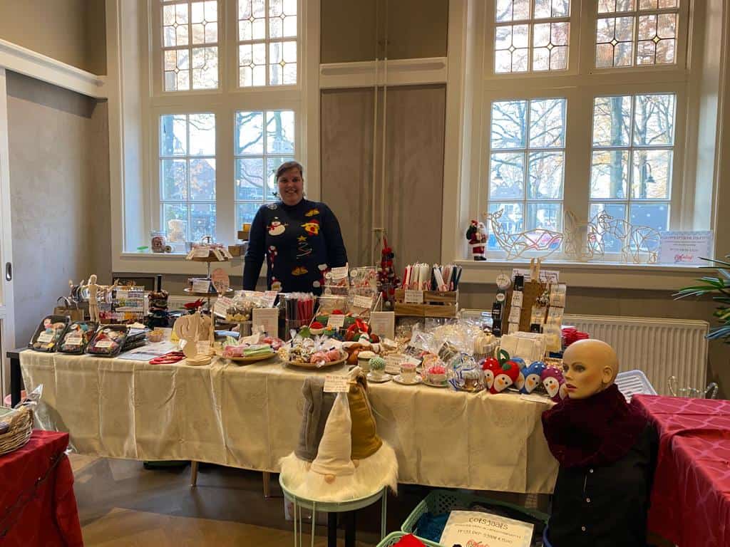 Jonge Ondernemersmarkt In Het Brinkhuis Tijdens Winterse Week Jonge Ondernemersmarkt In Het Brinkhuis Tijdens Winterse Week