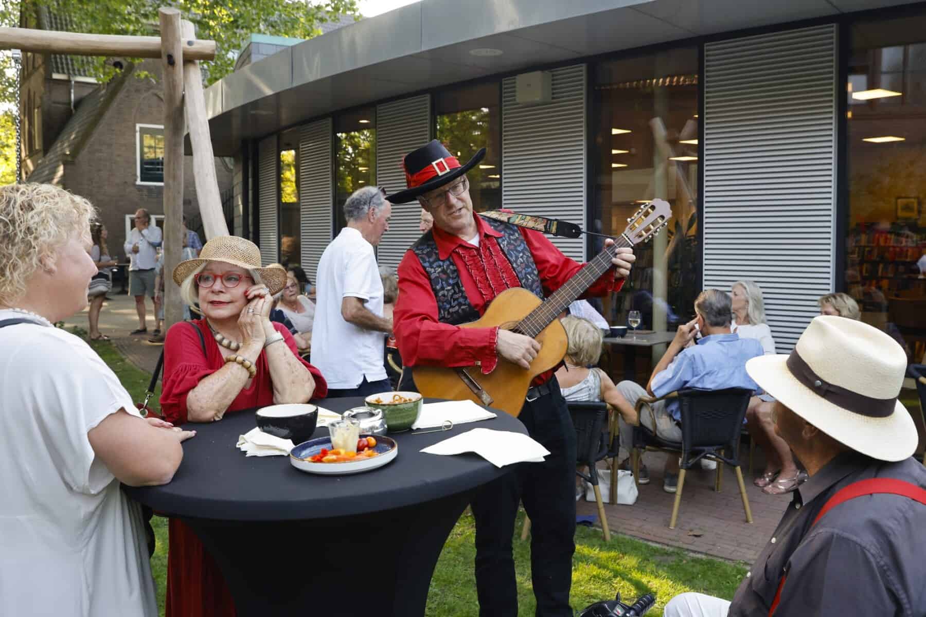 Vrijwilligersfeest Gemeente Laren in Brinkhuis 8 sep 2023 foto Ton Kastermans Vrijwilligersfeest Gemeente Laren in Brinkhuis 8 sep 2023 foto Ton Kastermans