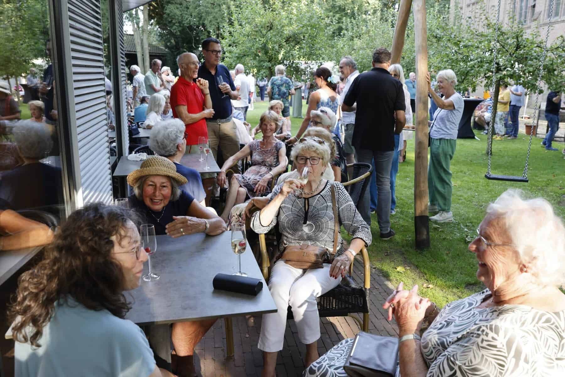 Vrijwilligersfeest Gemeente Laren in Brinkhuis 8 sep 2023 foto Ton Kastermans Vrijwilligersfeest Gemeente Laren in Brinkhuis 8 sep 2023 foto Ton Kastermans