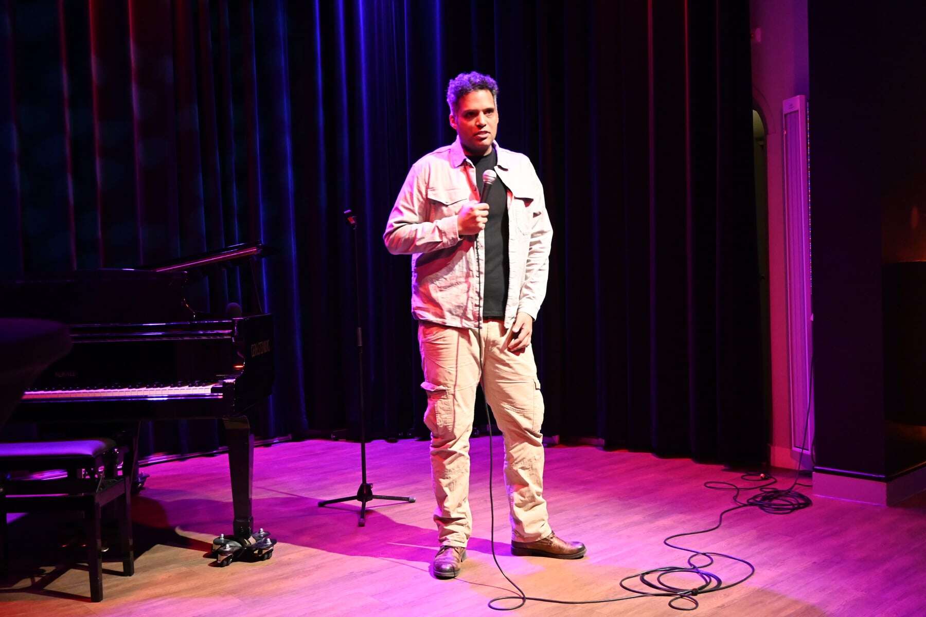 Chris van der Ende Stand-up comedy BOM Brinkhuis Laren Chris van der Ende Stand-up comedy BOM Brinkhuis Laren