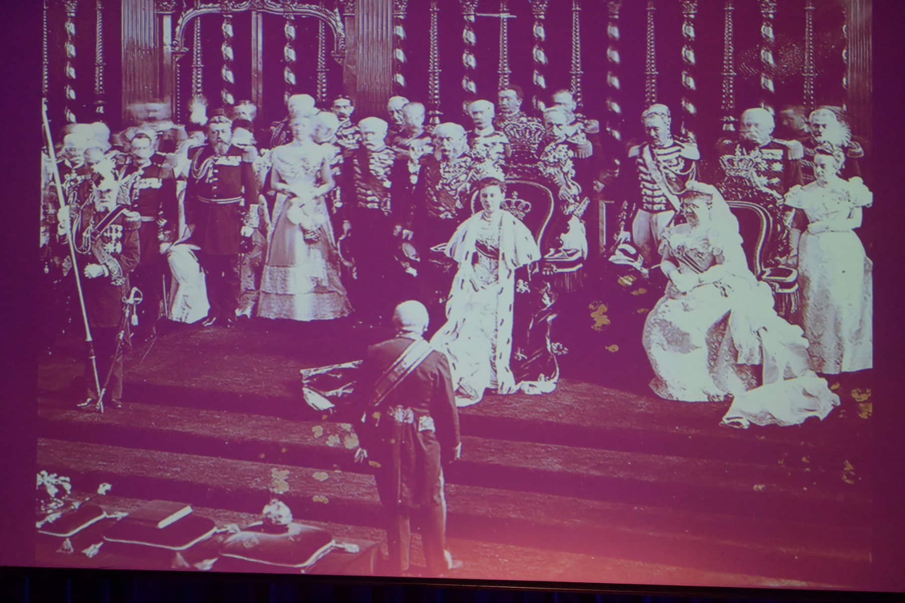 Lezing Paul Rem Je Plaats Weten Aan Het Hof – Brinkhuis Laren Lezing Paul Rem Je Plaats Weten Aan Het Hof - Brinkhuis Laren