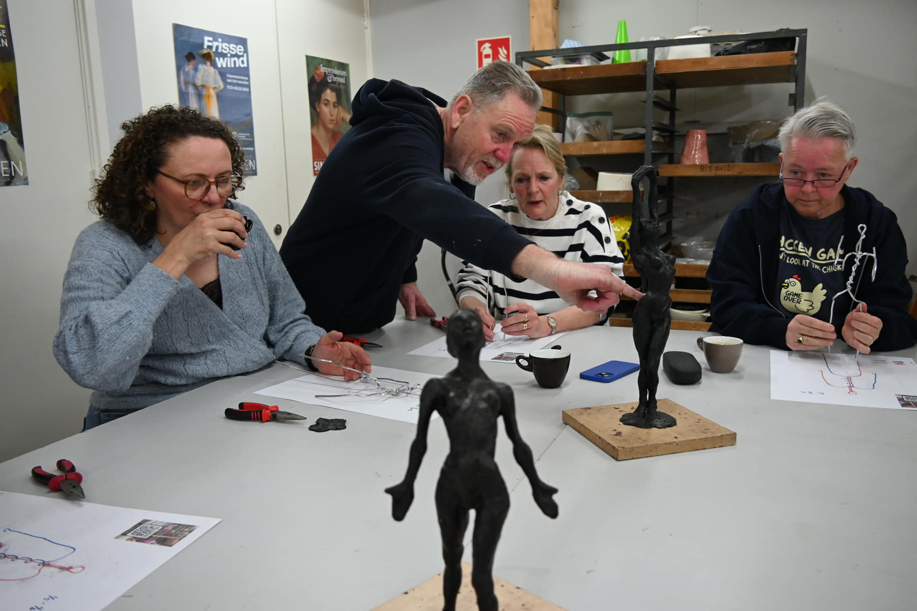 Boetseren met Ton Van Der Linden - Volksuniversiteit het Gooi in Brinkhuis Atelier Laren