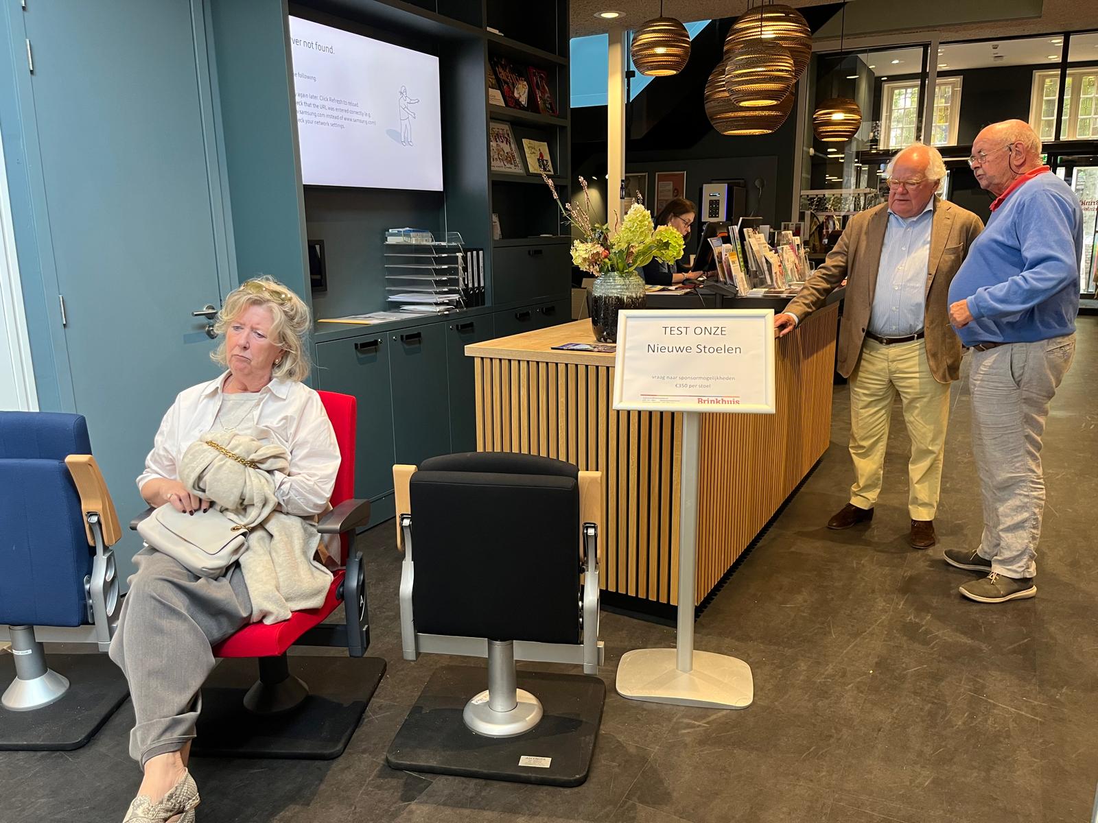 Sponsor een theaterstoel voor het Brinkhuis in Laren Sponsor een theaterstoel voor het Brinkhuis in Laren