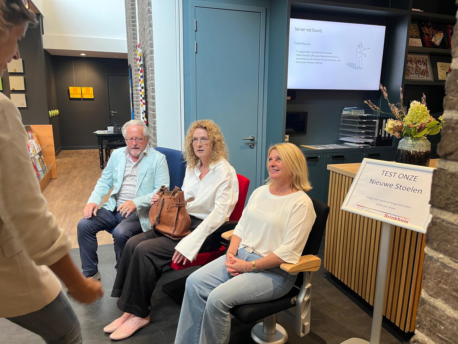 Sponsor een theaterstoel voor het Brinkhuis in Laren Sponsor een theaterstoel voor het Brinkhuis in Laren