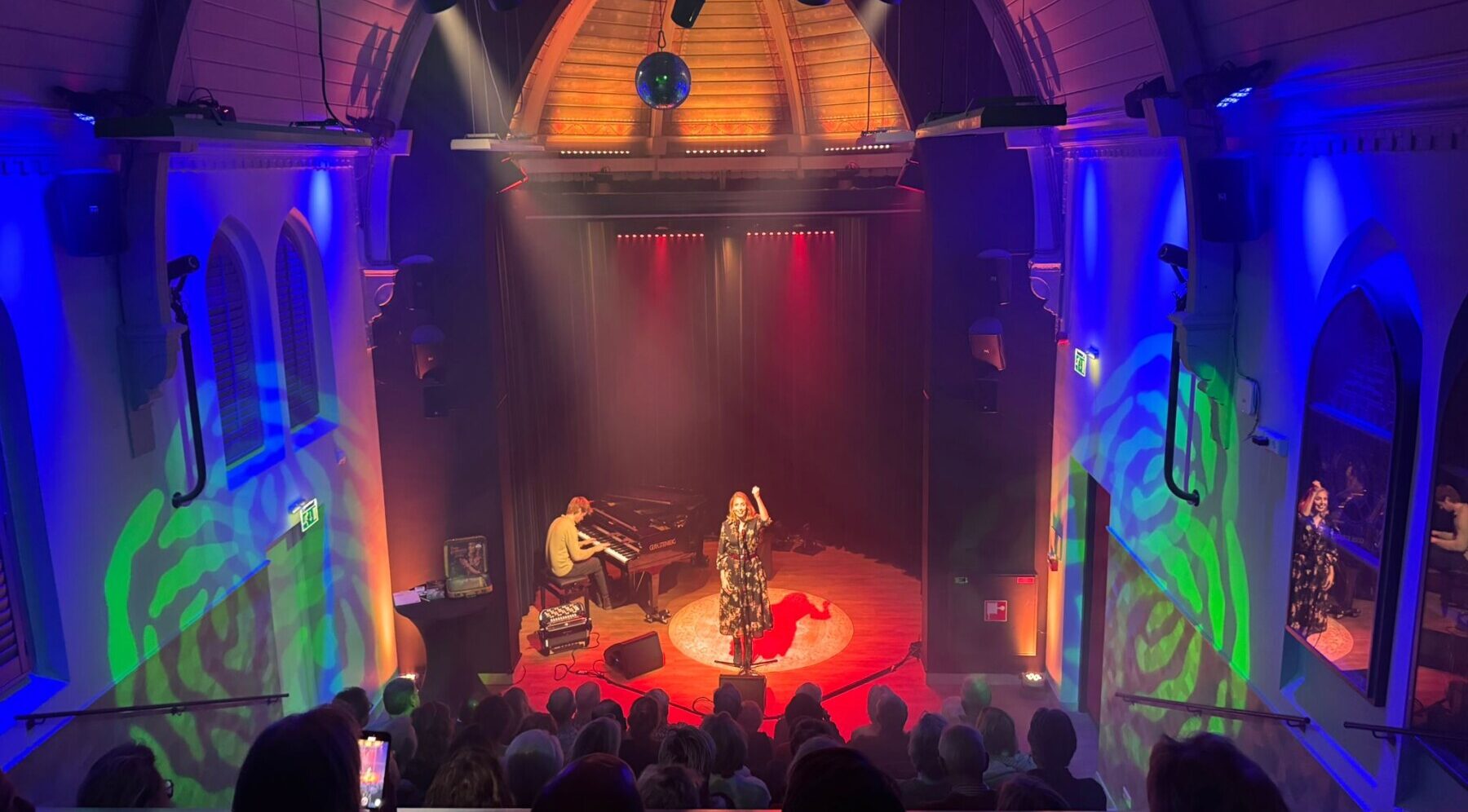 Tess Merlot - Chante La Vie in het Brinkhuis Theater Laren