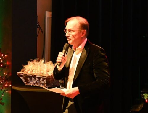 Kerstborrel met Ere vrijwilliger en Positiviteitsprijs