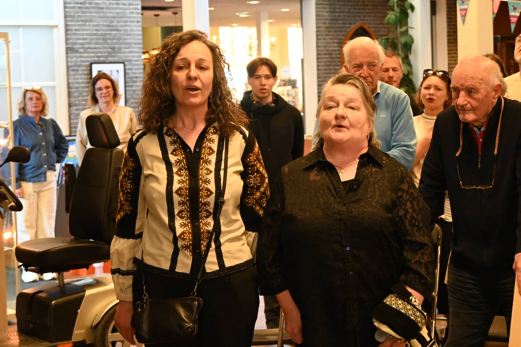 Benefietavond Protect Ukraine Brinkhuis Laren Benefietavond Protect Ukraine Brinkhuis Laren - Volkslied Oekraine Sjtsje ne vmerla Oekrajiny