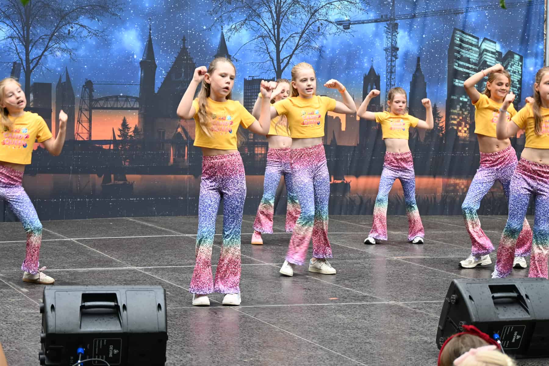 Zomer Muziek en Dans Festival Laren 2026 – Dans demonstraties Flash Studio Laren Zomer Muziek en Dans Festival Laren 2026 - Dans demonstraties Flash Studio Laren