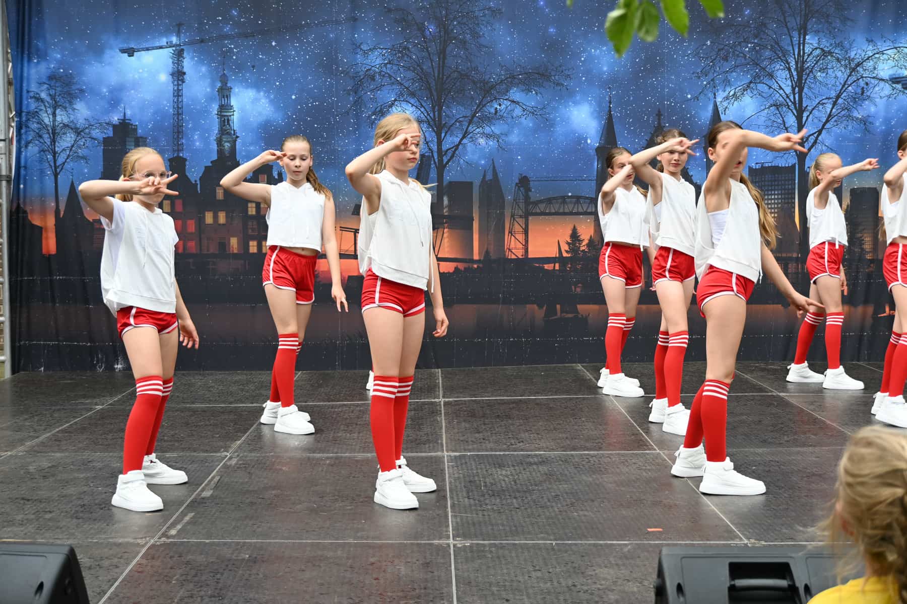 Zomer Muziek en Dans Festival Laren 2026 – Dans demonstraties Flash Studio Laren Zomer Muziek en Dans Festival Laren 2026 - Dans demonstraties Flash Studio Laren