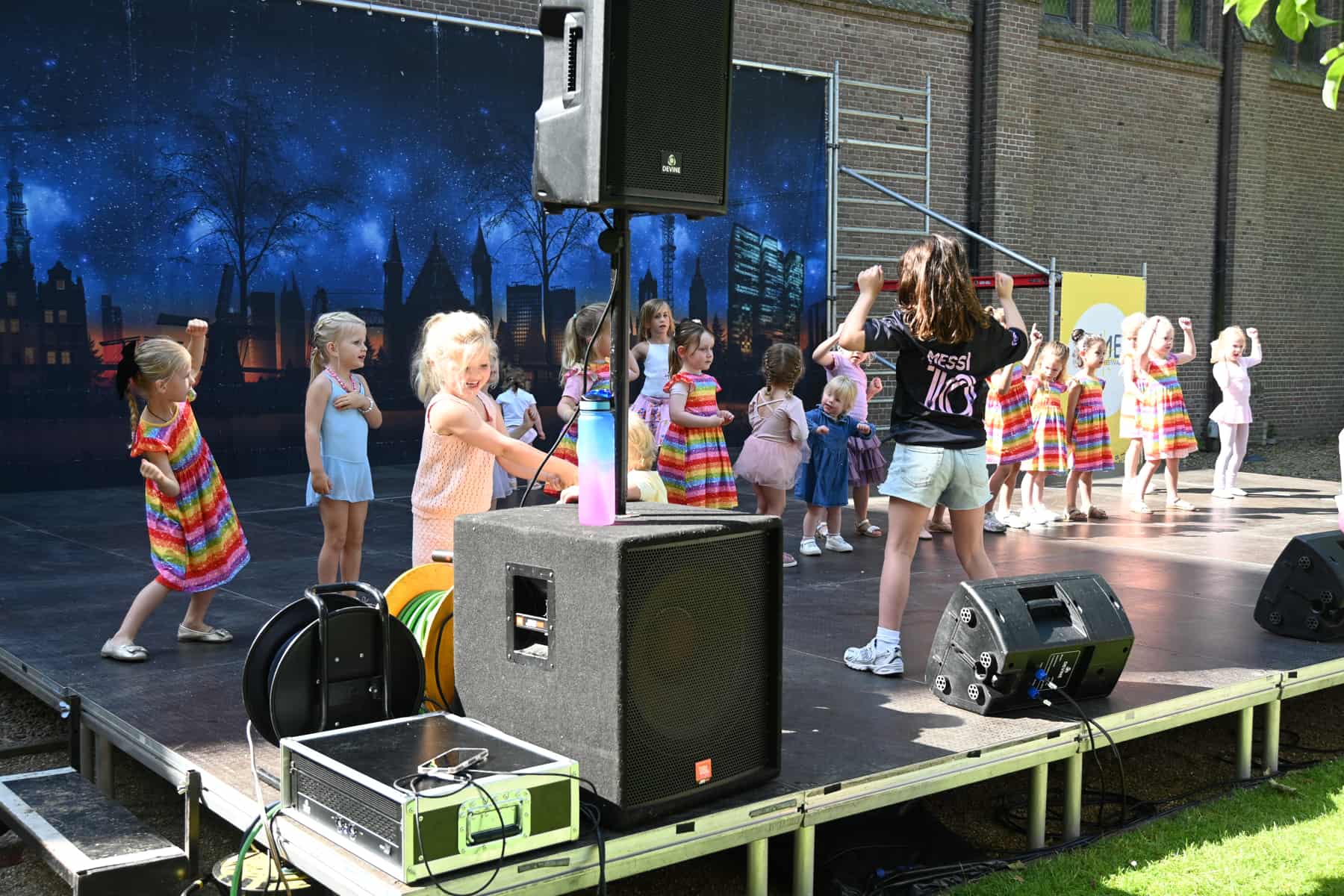 Zomer Muziek en Dans Festival Laren – Flash Studio Laren Dansdemonstraties Zomer Muziek en Dans Festival Laren - Flash Studio Laren Dansdemonstraties