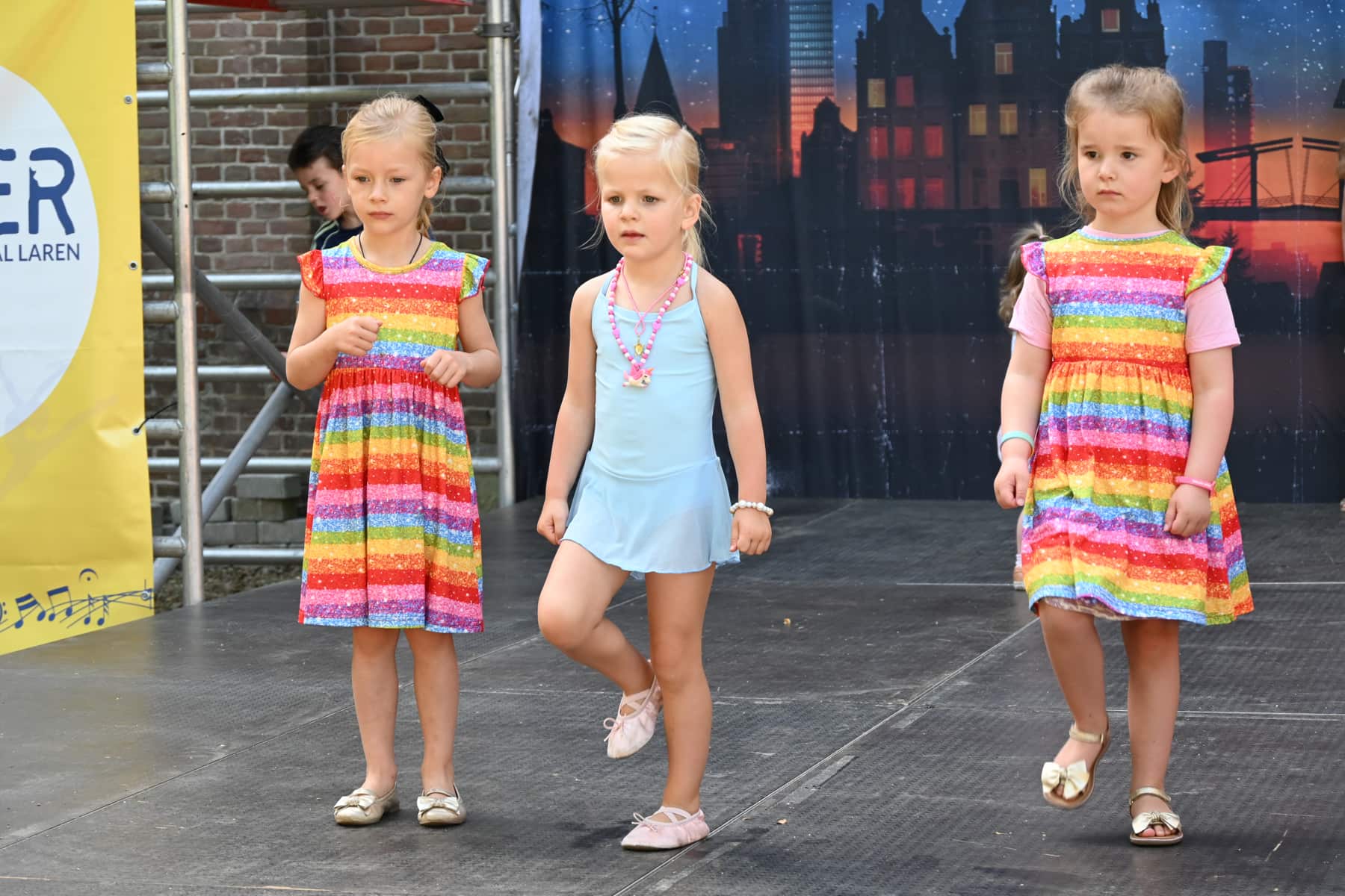 Zomer Muziek en Dans Festival Laren – Flash Studio Laren Dansdemonstraties Zomer Muziek en Dans Festival Laren - Flash Studio Laren Dansdemonstraties