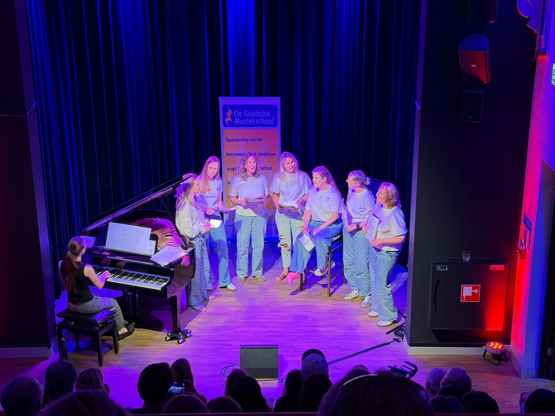 Zomer Muziek en Dans Festival Laren 2026 – Open Podium – Gooische Muziekschool in het Brinkhuis Laren Zomer Muziek en Dans Festival Laren 2026 - Open Podium - Gooische Muziekschool in het Brinkhuis Laren