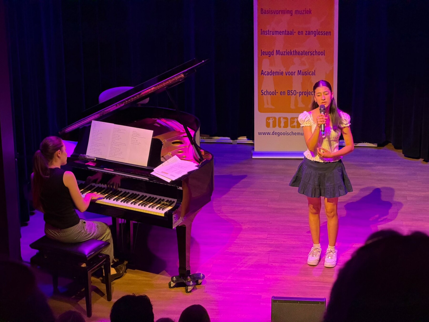 Zomer Muziek en Dans Festival Laren 2026 – Open Podium – Gooische Muziekschool in het Brinkhuis Laren Zomer Muziek en Dans Festival Laren 2026 - Open Podium - Gooische Muziekschool in het Brinkhuis Laren