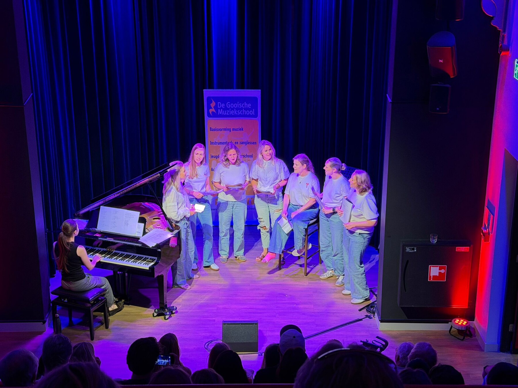 Zomer Muziek en Dans Festival Laren 2026 – Open Podium – Gooische Muziekschool in het Brinkhuis Laren Zomer Muziek en Dans Festival Laren 2026 - Open Podium - Gooische Muziekschool in het Brinkhuis Laren