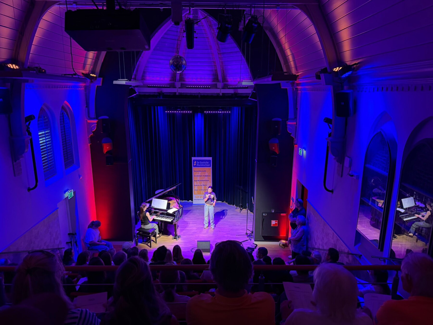 Zomer Muziek en Dans Festival Laren 2026 – Open Podium – Gooische Muziekschool in het Brinkhuis Laren Zomer Muziek en Dans Festival Laren 2026 - Open Podium - Gooische Muziekschool in het Brinkhuis Laren