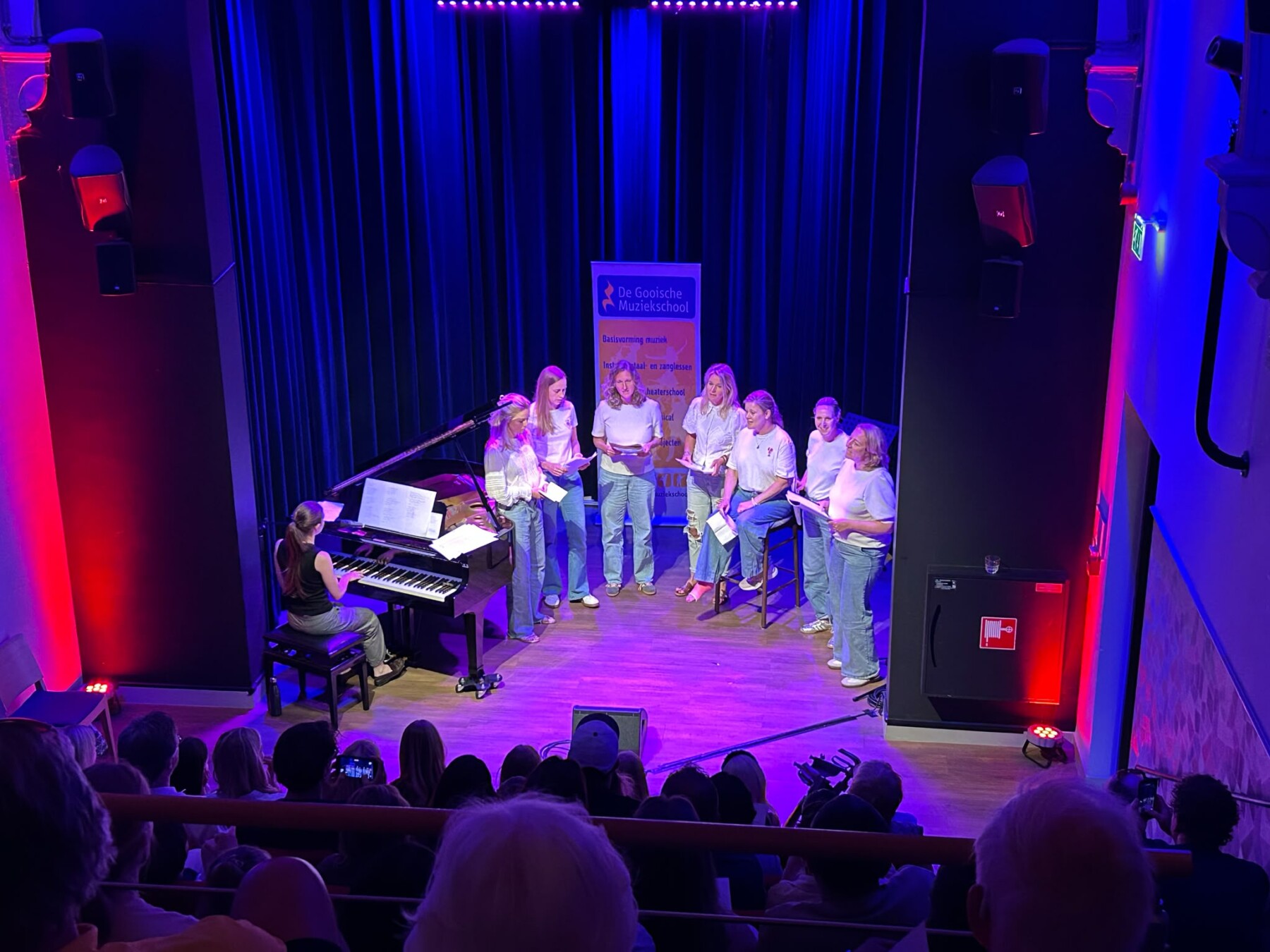 Zomer Muziek en Dans Festival Laren 2026 – Open Podium – Gooische Muziekschool in het Brinkhuis Laren Zomer Muziek en Dans Festival Laren 2026 - Open Podium - Gooische Muziekschool in het Brinkhuis Laren