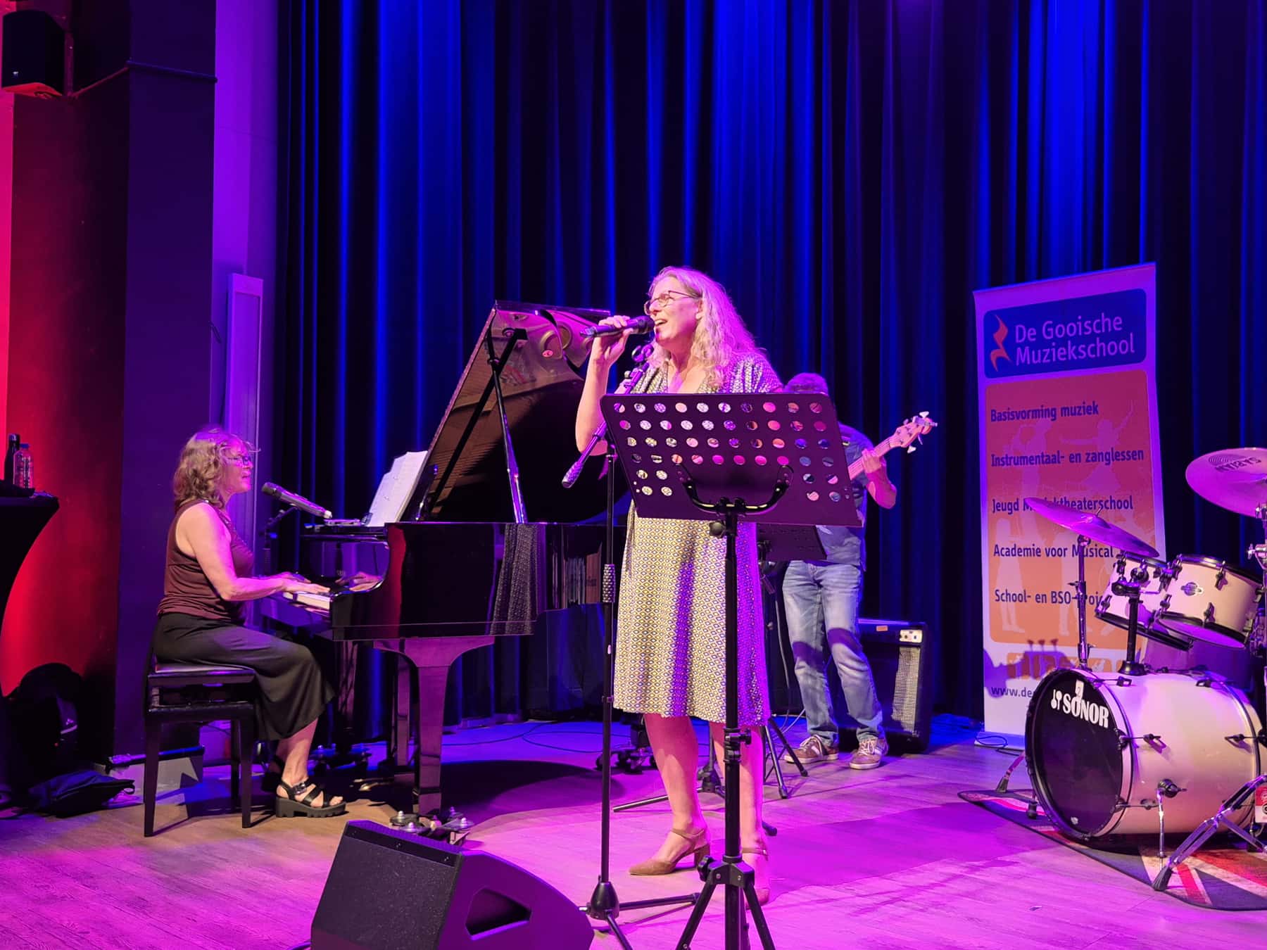 Zomer Muziek en Dans Festival Laren 2026 – Open Podium – Gooische Muziekschool in het Brinkhuis Laren Zomer Muziek en Dans Festival Laren 2026 - Open Podium - Gooische Muziekschool in het Brinkhuis Laren