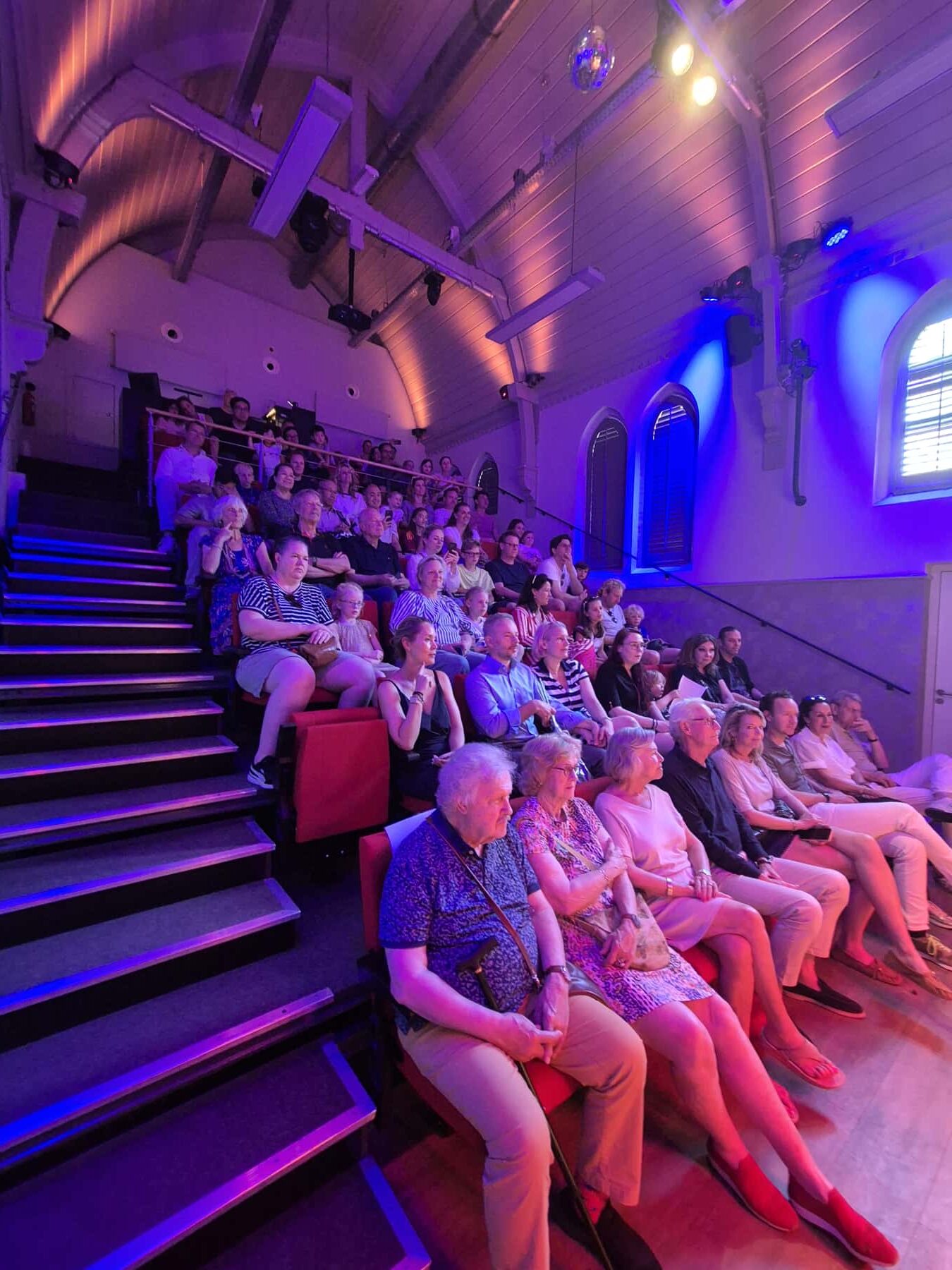 Zomer Muziek en Dans Festival Laren – optreden Popkoor Gooische Muziekschool – Brinkhuis Laren Zomer Muziek en Dans Festival Laren - optreden Popkoor Gooische Muziekschool - Brinkhuis Laren