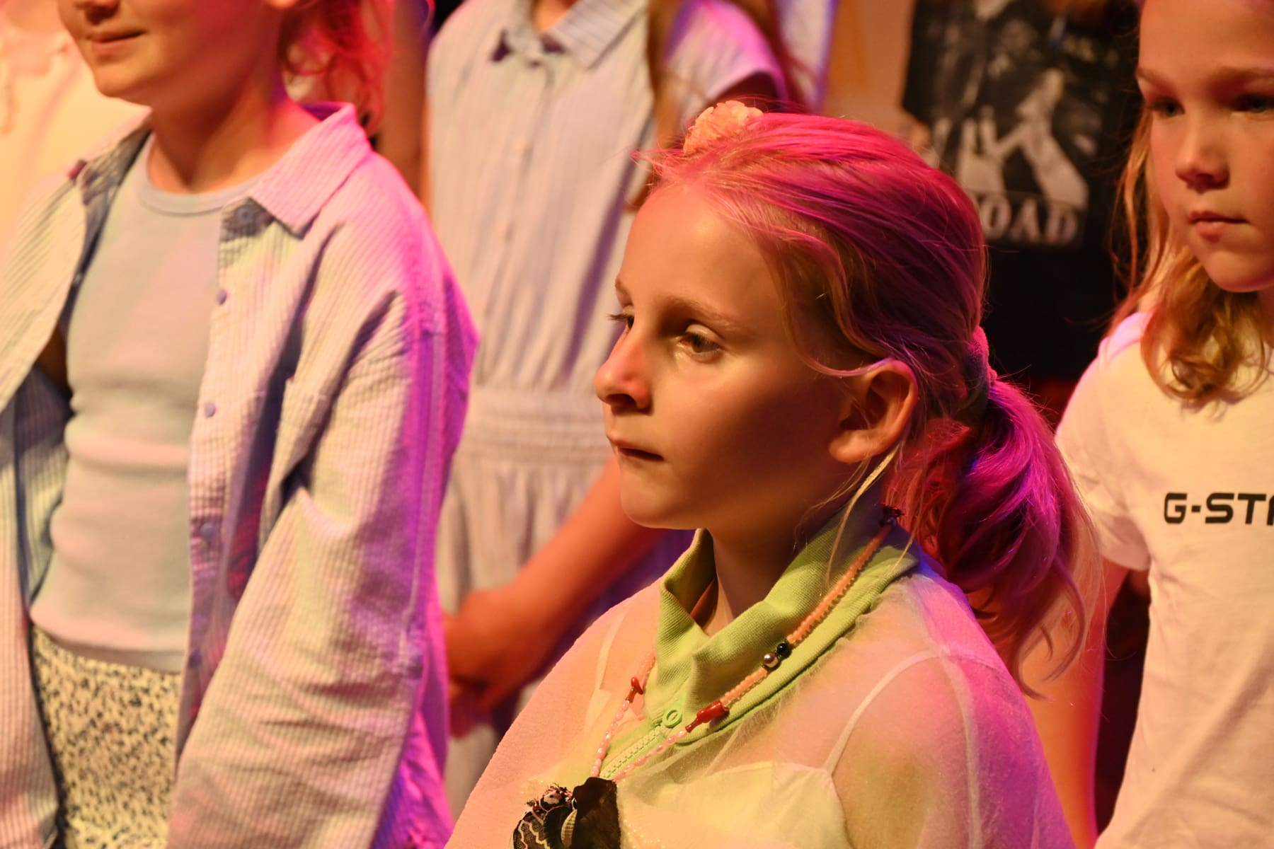 Zomer Muziek en Dans Festival Laren – optreden Popkoor Gooische Muziekschool – Brinkhuis Laren Zomer Muziek en Dans Festival Laren - optreden Popkoor Gooische Muziekschool - Brinkhuis Laren