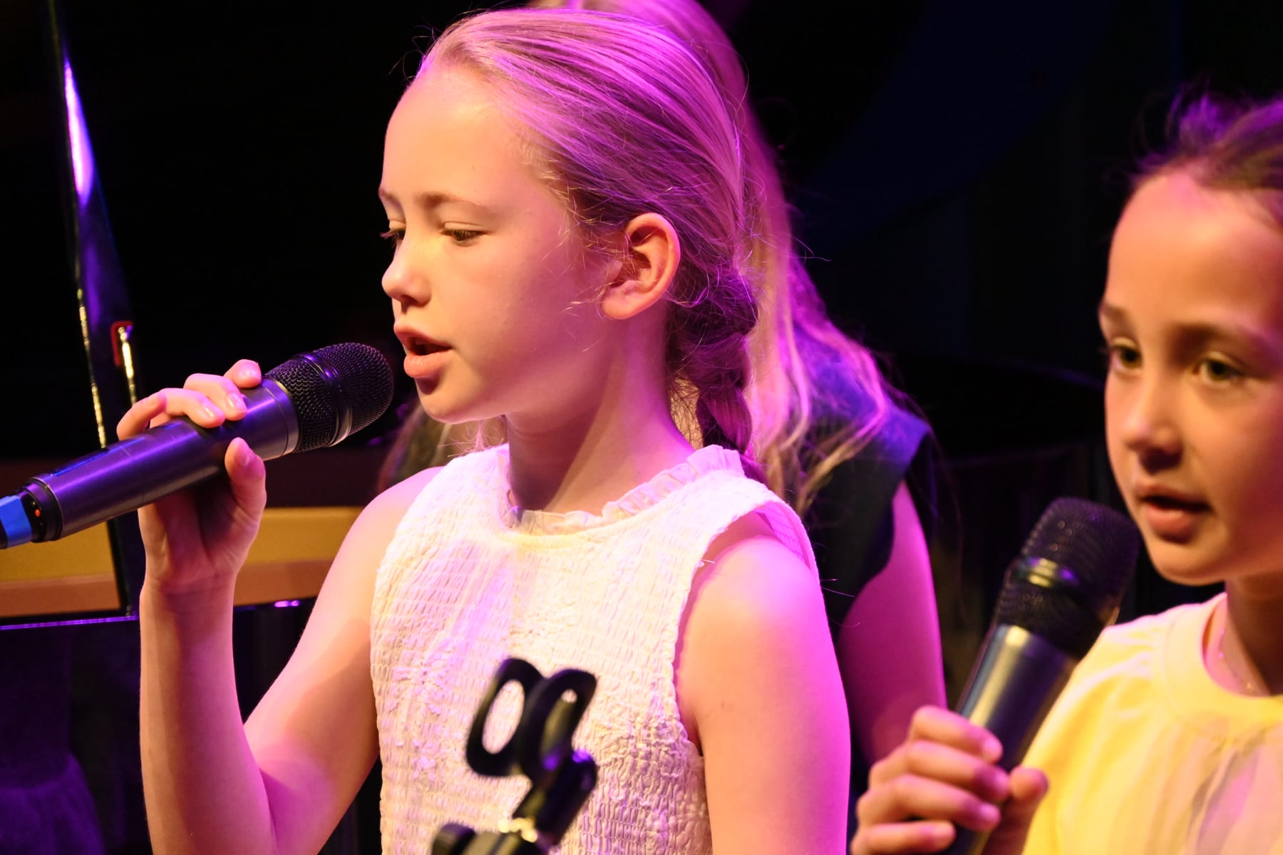 Zomer Muziek en Dans Festival Laren – optreden Popkoor Gooische Muziekschool – Brinkhuis Laren Zomer Muziek en Dans Festival Laren - optreden Popkoor Gooische Muziekschool - Brinkhuis Laren