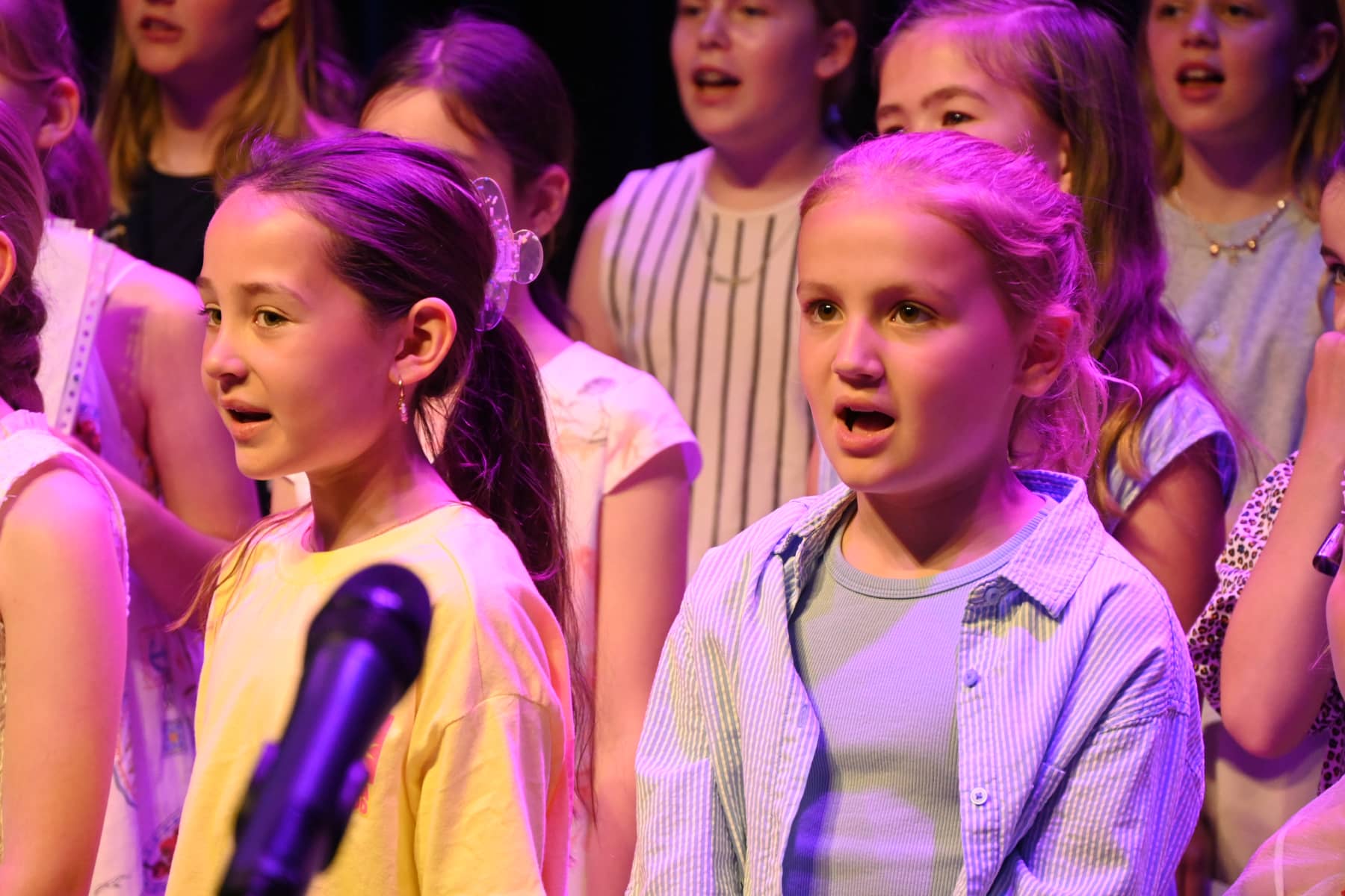 Zomer Muziek en Dans Festival Laren – optreden Popkoor Gooische Muziekschool – Brinkhuis Laren Zomer Muziek en Dans Festival Laren - optreden Popkoor Gooische Muziekschool - Brinkhuis Laren