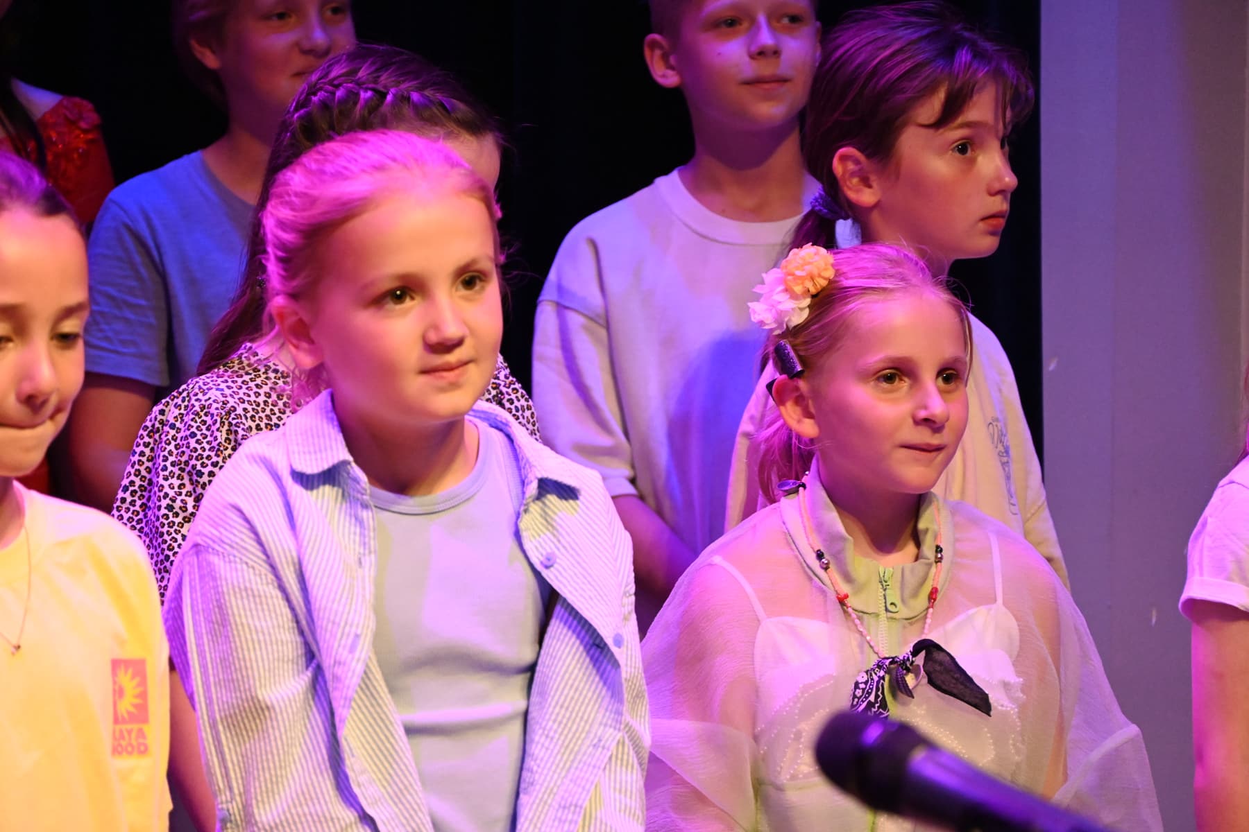 Zomer Muziek en Dans Festival Laren – optreden Popkoor Gooische Muziekschool – Brinkhuis Laren Zomer Muziek en Dans Festival Laren - optreden Popkoor Gooische Muziekschool - Brinkhuis Laren