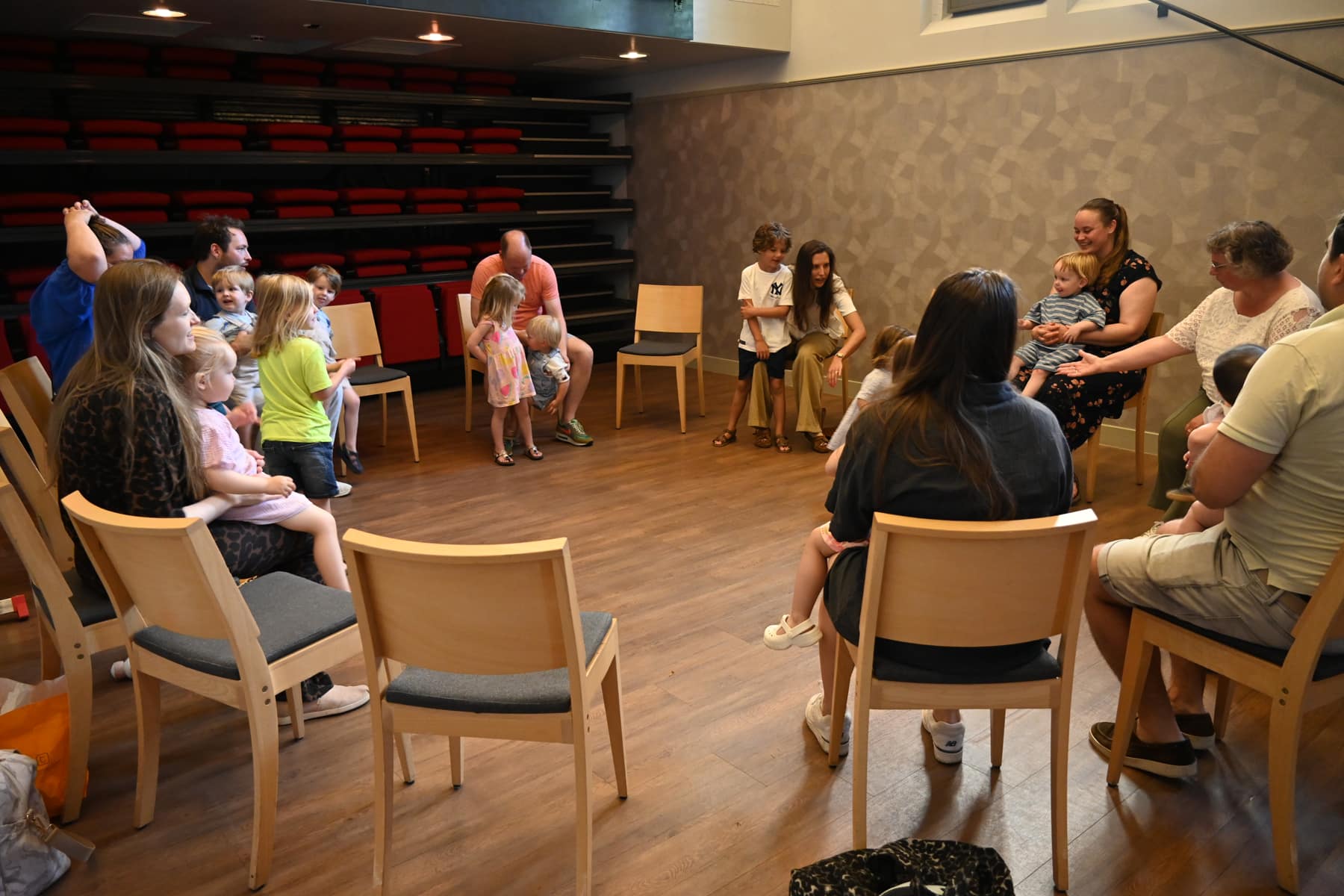 Zomer Muziek en Dans Festival Laren – Sing-in voor kleuters door Gooische Muziekschool Zomer Muziek en Dans Festival Laren - Sing-in voor kleuters door Gooische Muziekschool