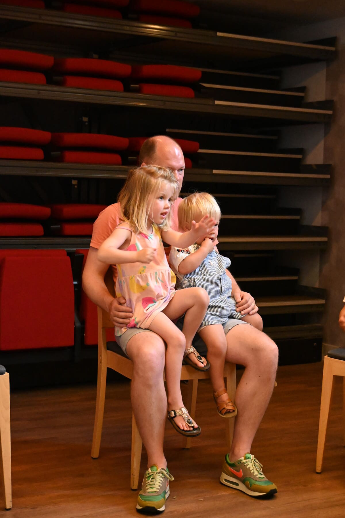 Zomer Muziek en Dans Festival Laren – Sing-in voor kleuters door Gooische Muziekschool Zomer Muziek en Dans Festival Laren - Sing-in voor kleuters door Gooische Muziekschool